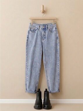 Light Wash Boyfriend Jeans for Women